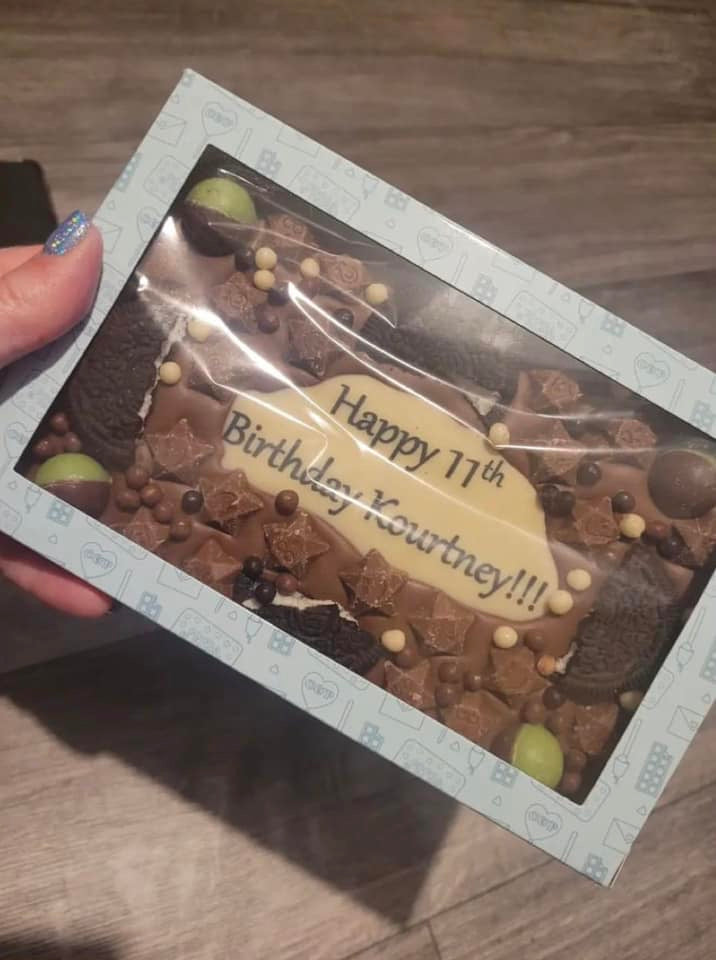 personalised chocolate slab TikTok viral original build your own slab custom toppings gift box present edible gift
