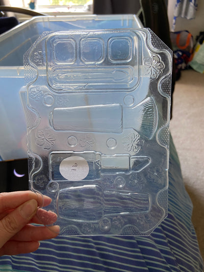 Moulds 86-100