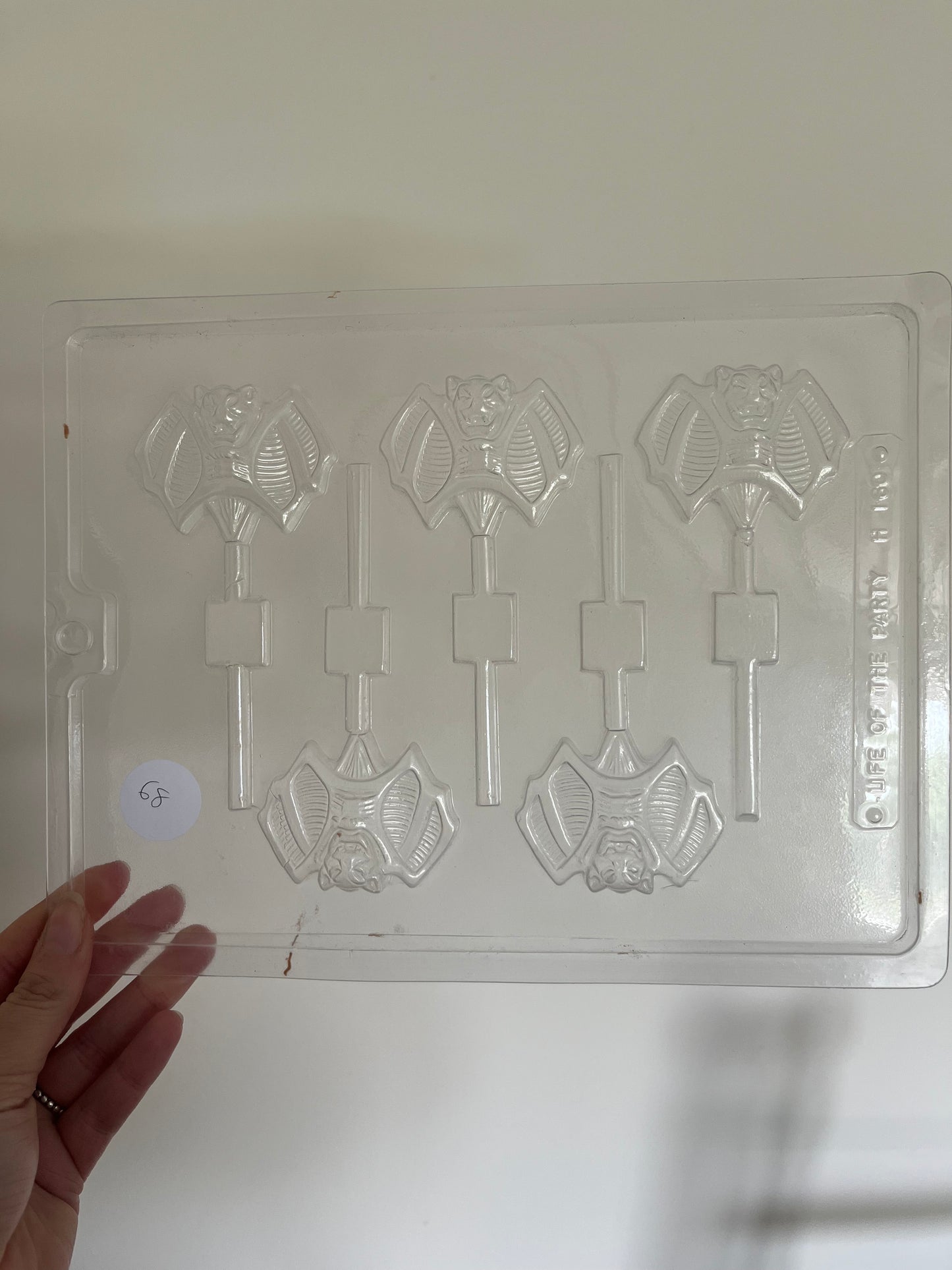 Moulds 61-72