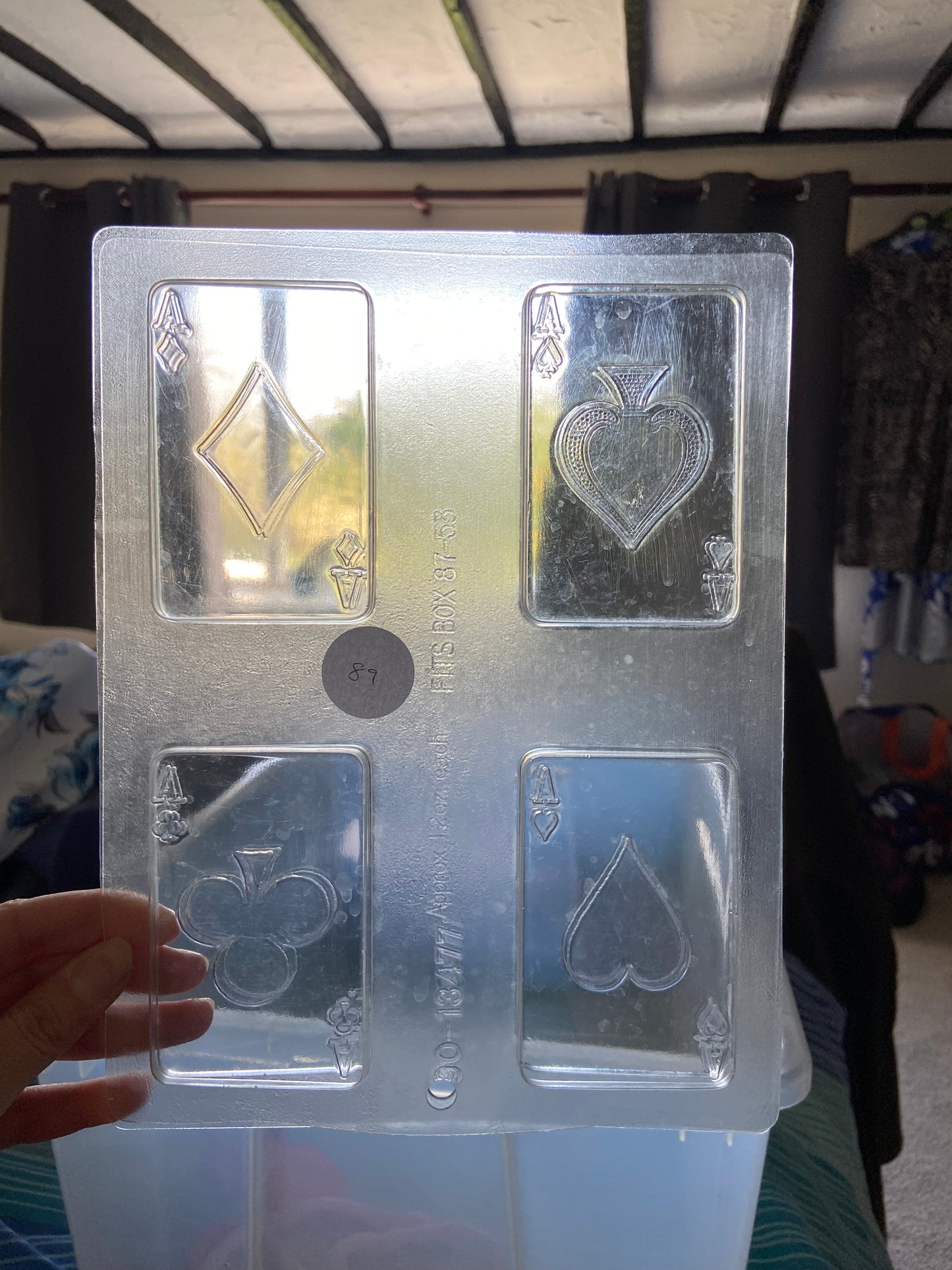Moulds 86-100
