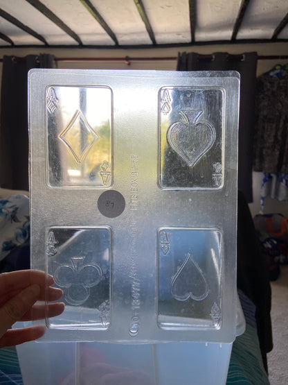 Moulds 86-100
