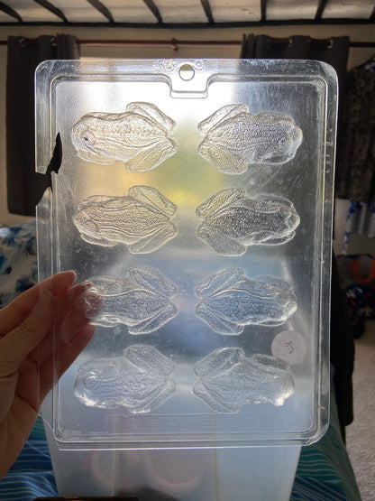 Moulds 86-100