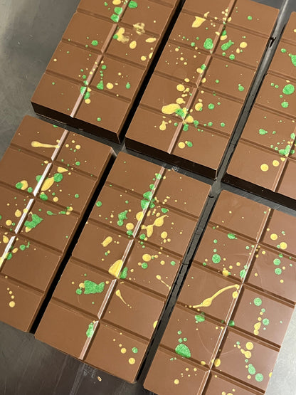 IMPERFECT CRACKED NO BOX Pistachio & Kunafa Belgian Milk Viral Chocolate Bar